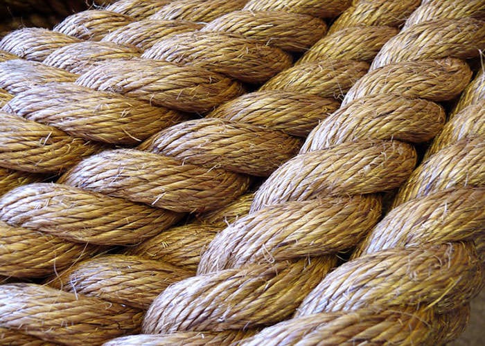 manila rope coil