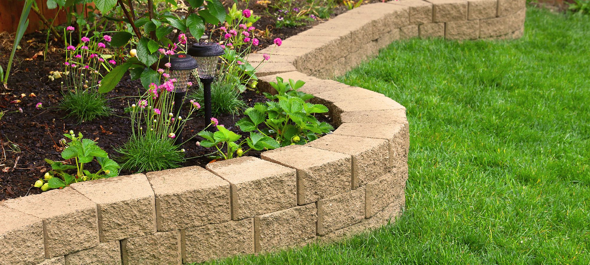 garden edge concrete blocks